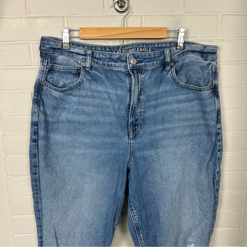 American Eagle Distressed Knee Mom Jeans Size 18 Long - Picture 4 of 10